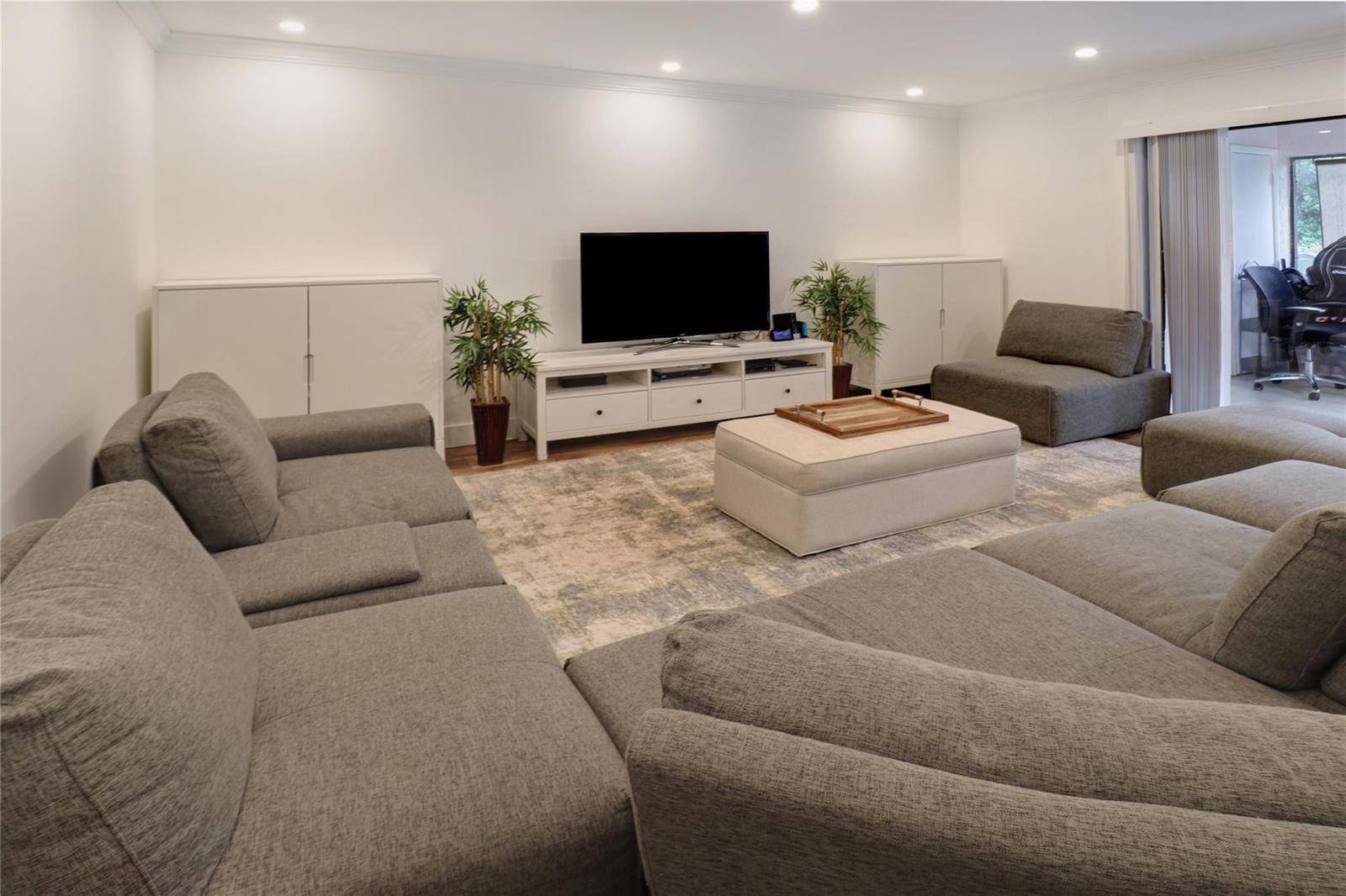 9390 SW 61STBoca Raton - CHATEAU ON THE KNOLL condo unit D - picture