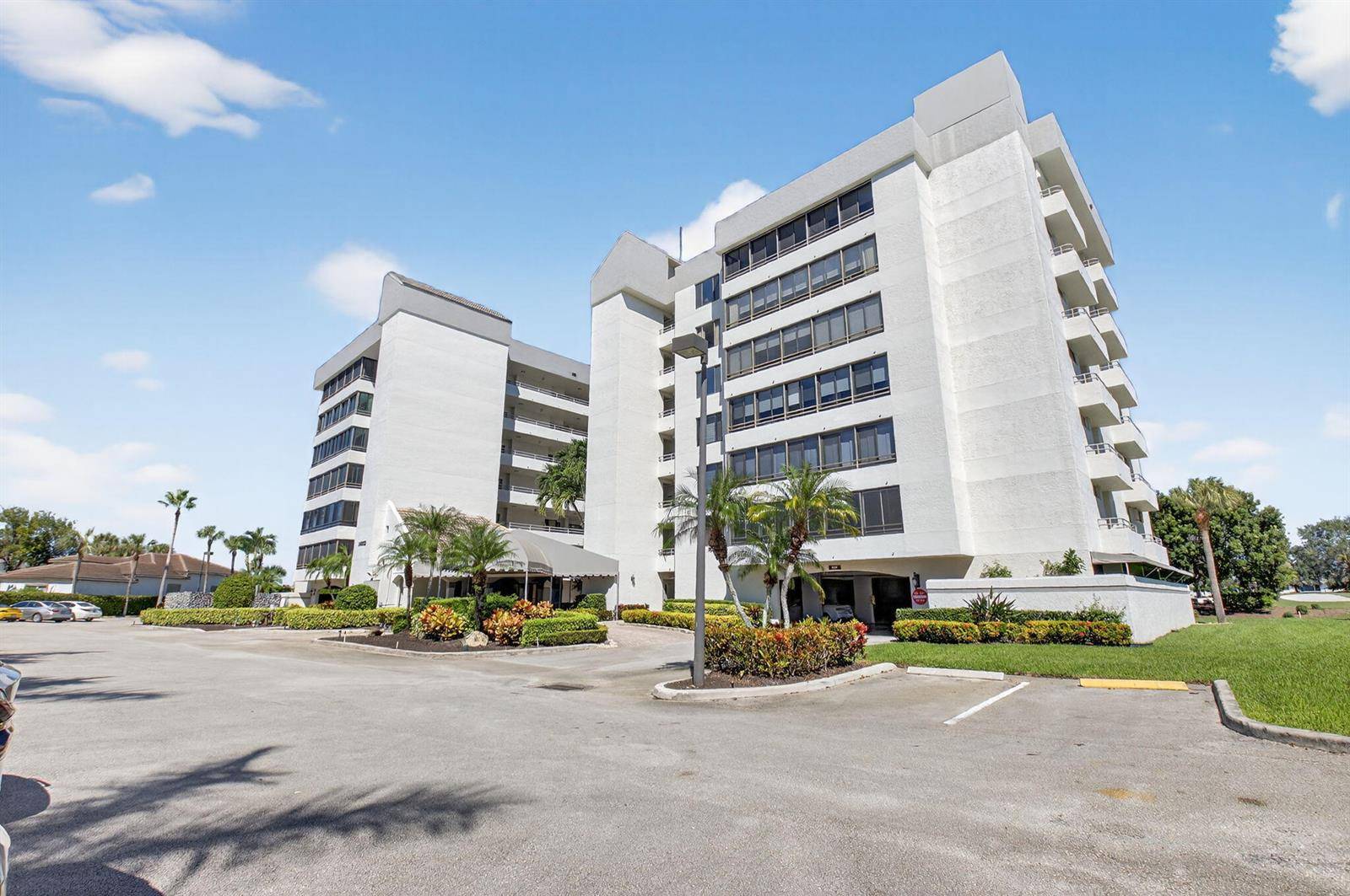 16032 Lomond HillsDelray Beach - GLENEAGLES CONDO II,Gleneagles Country C condo unit 152 - picture