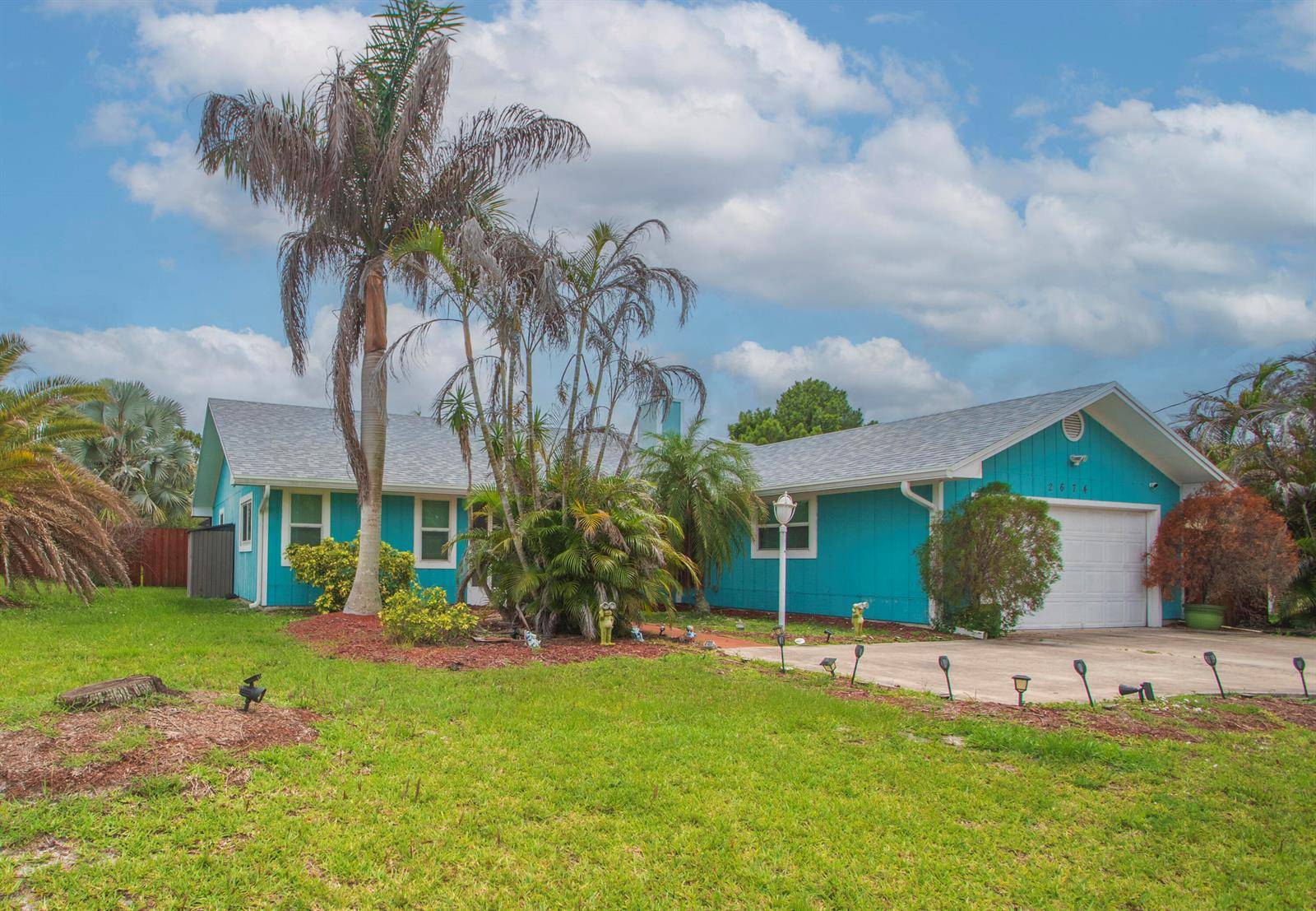 2674 SE Tiffany - picture