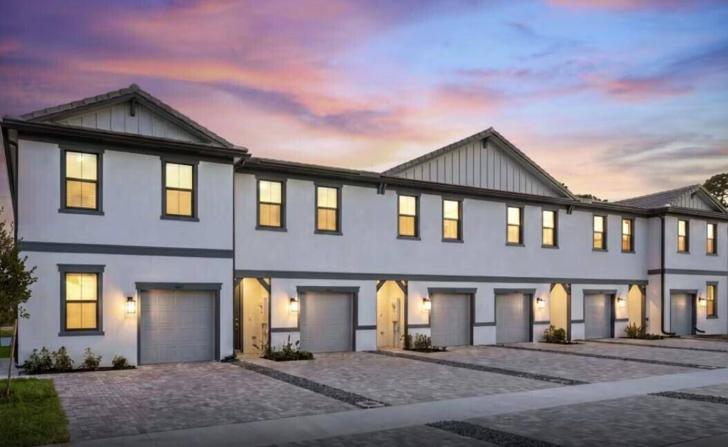 4226 EfendiLantana - EVERTON condo unit Latitude 57-29 - picture