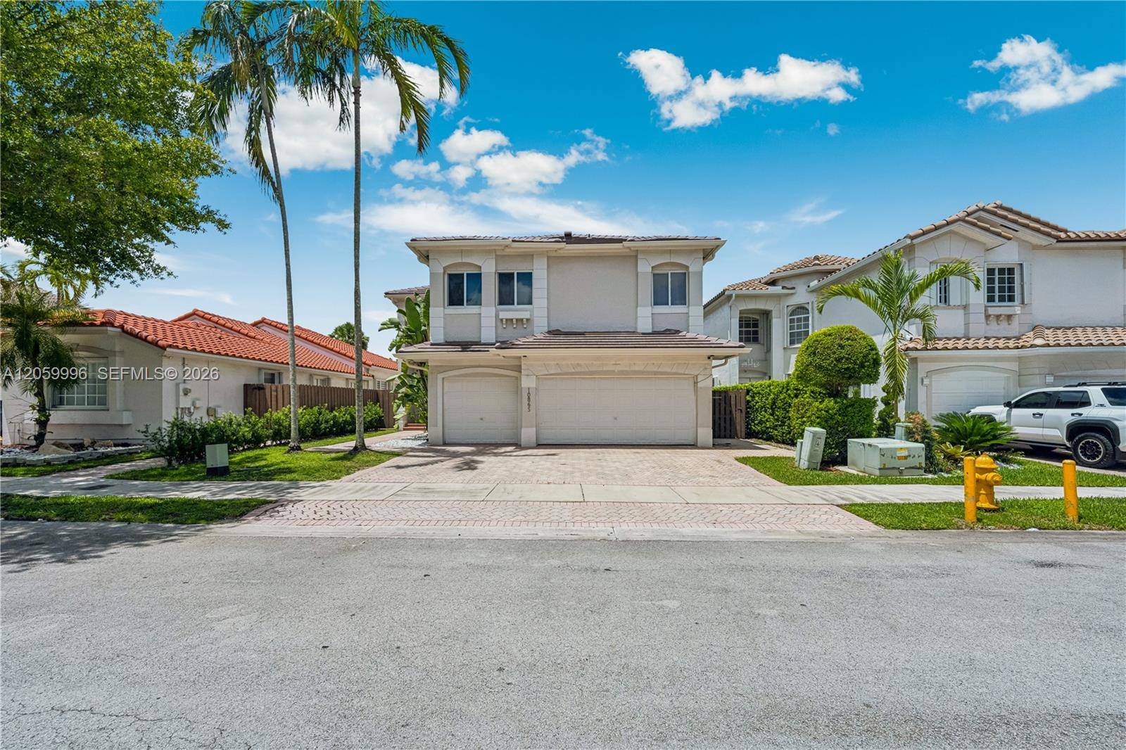 10865 NW 73rd TerDoral - picture