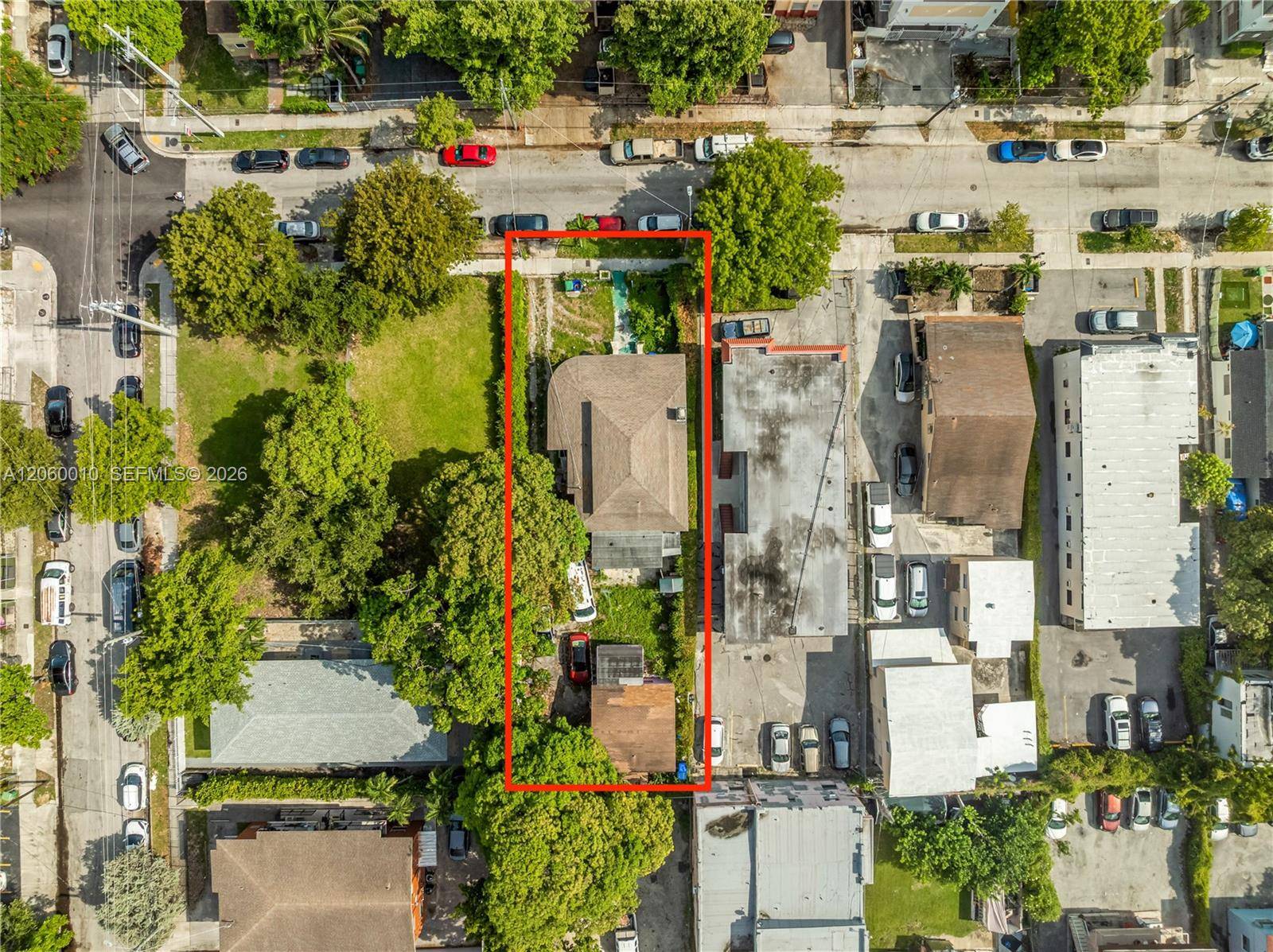1121 NW 5th StMiami - picture