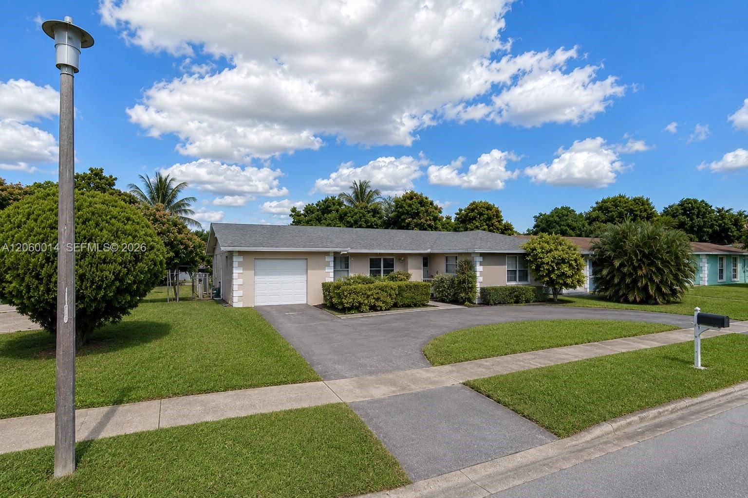 6221 SW 4th StMargate - picture