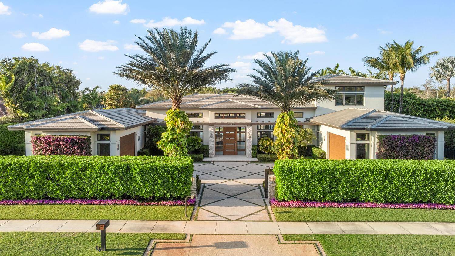 12381 Cypress IslandWellington - picture