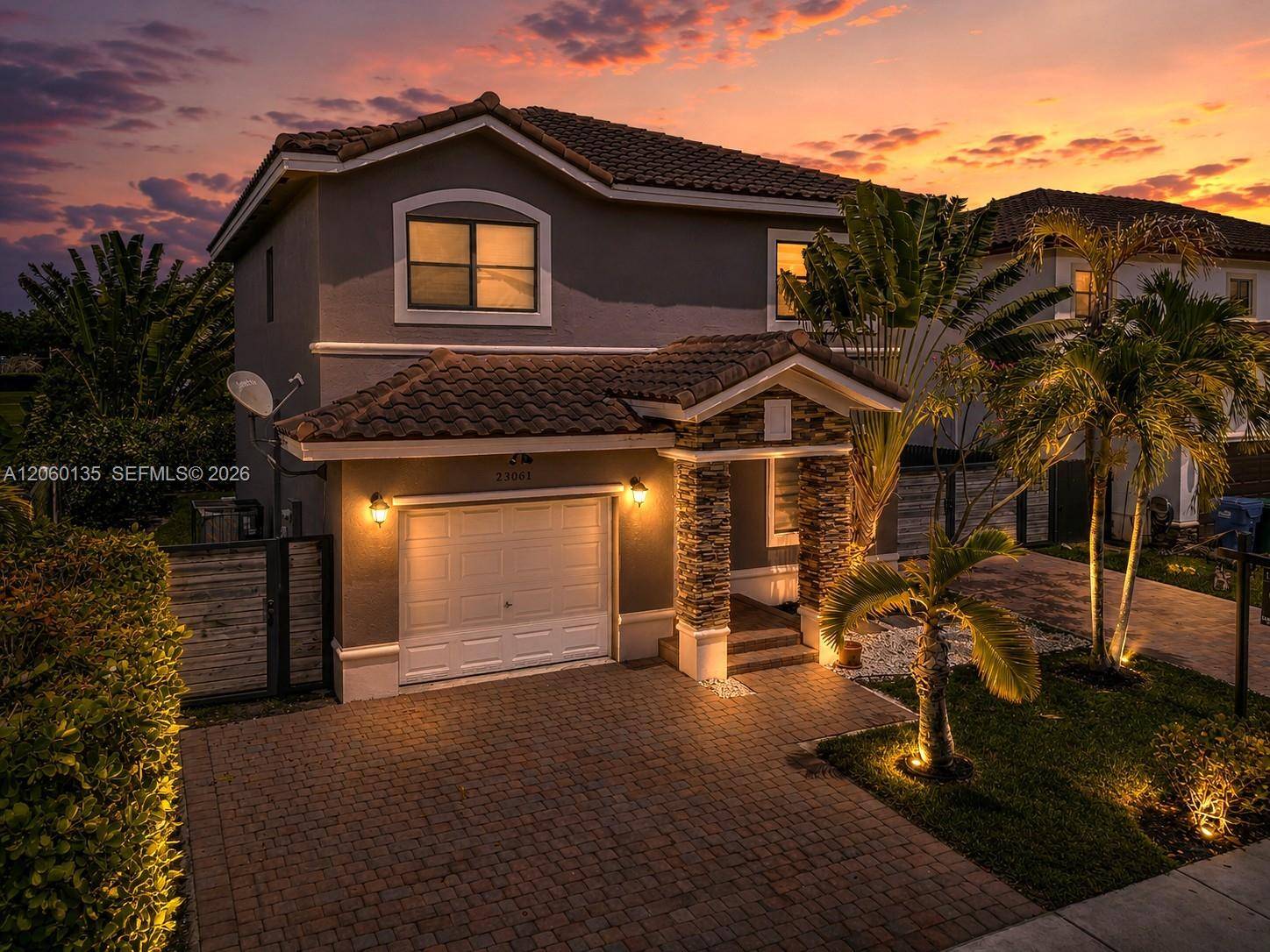 23061 SW 114th PathMiami - picture