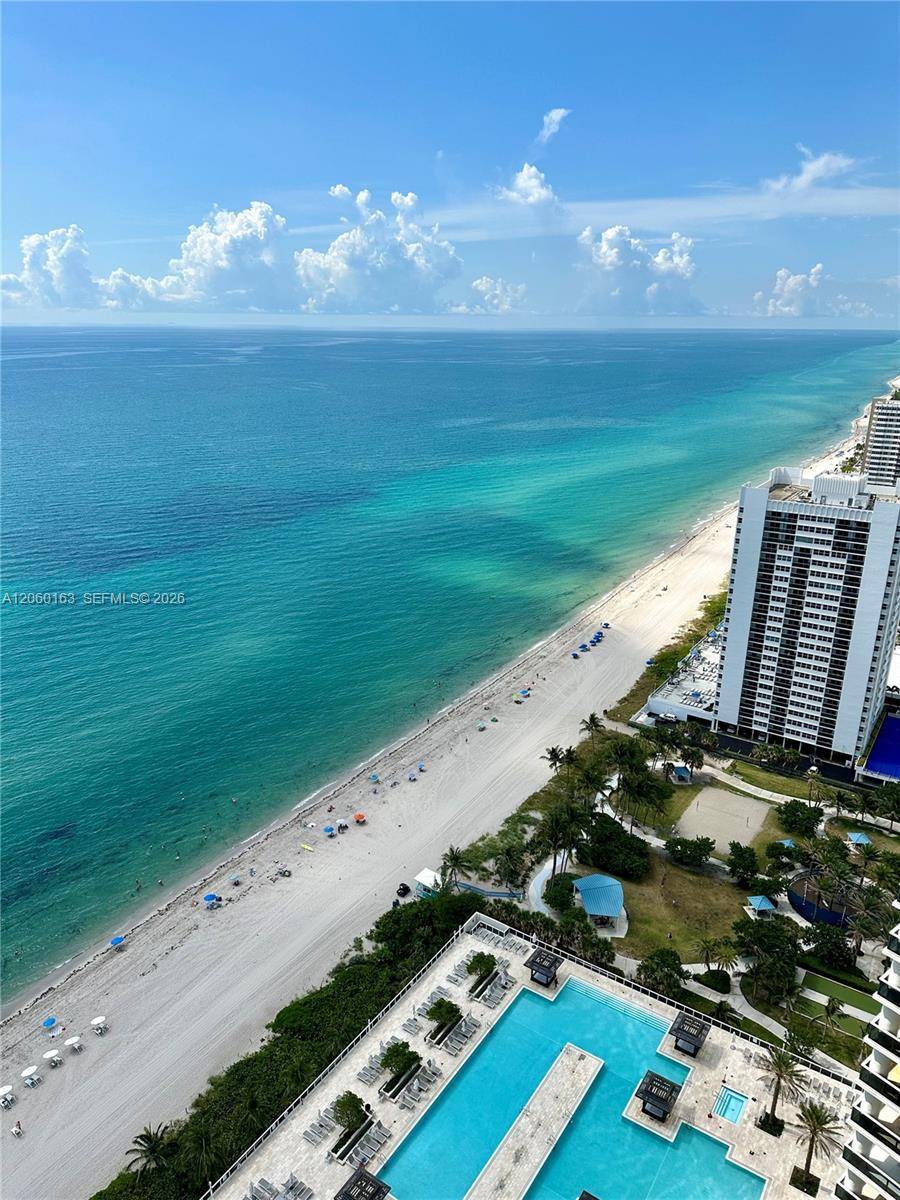 1830 S Ocean DrHallandale Beach - BEACH CLUB TWO CONDO condo unit 3705 - picture