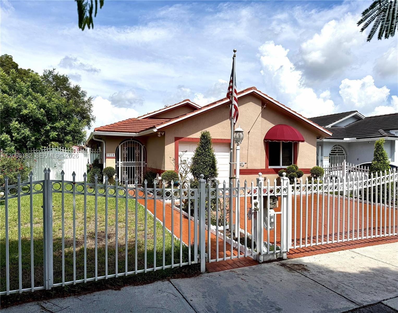 7510 W 4th AveHialeah - picture