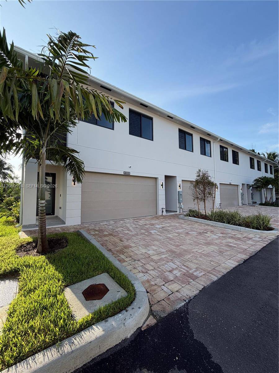 4664 SW 32nd AveDania Beach - CANAL GROVES condo unit 4664 - picture