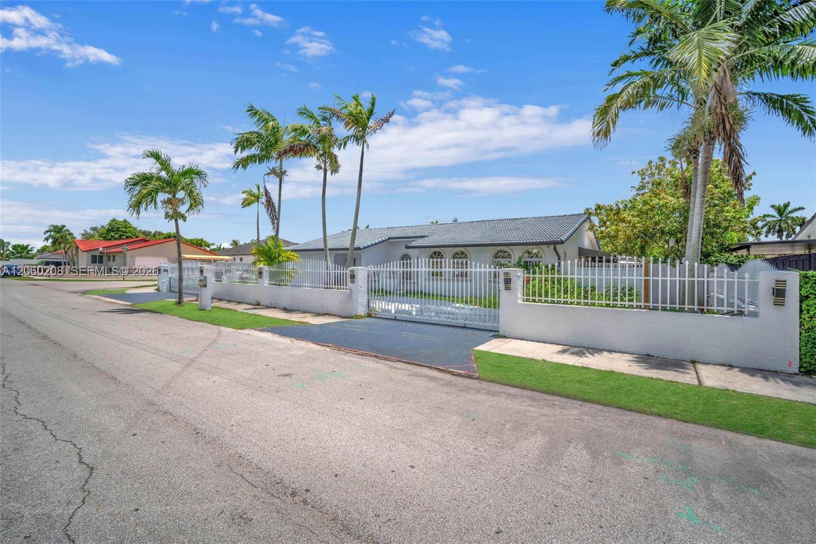 3125 SW 108th AveMiami - picture