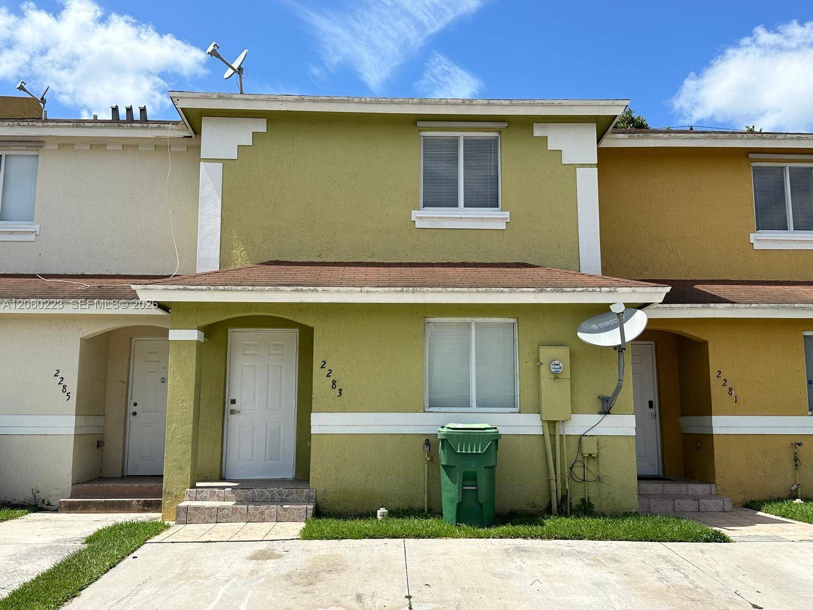 2283 NW 136th TerOpa-Locka - picture