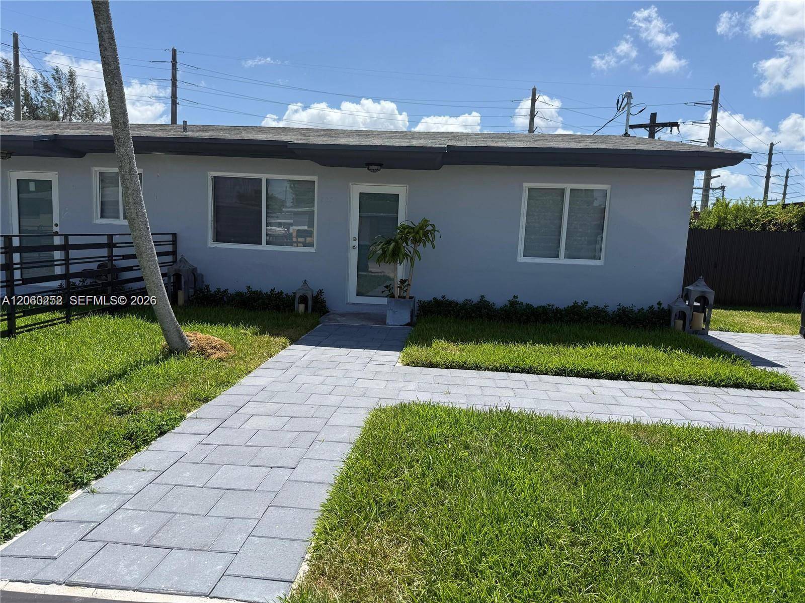225 SW 76th CtMiami - CORR PL FLAGAMI 2ND ADDN condo unit 227 - picture