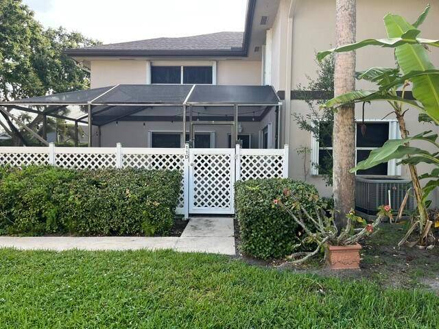 11 AMHERSTRoyal Palm Beach - STAMFORD AT ROYAL PALM BEA condo unit D - picture