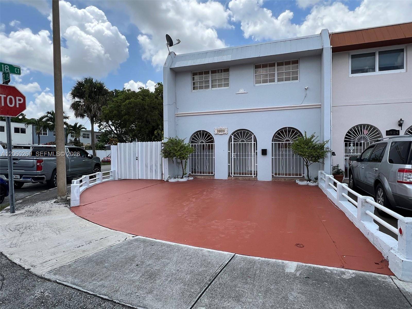 1820 W 72nd PlHialeah - picture