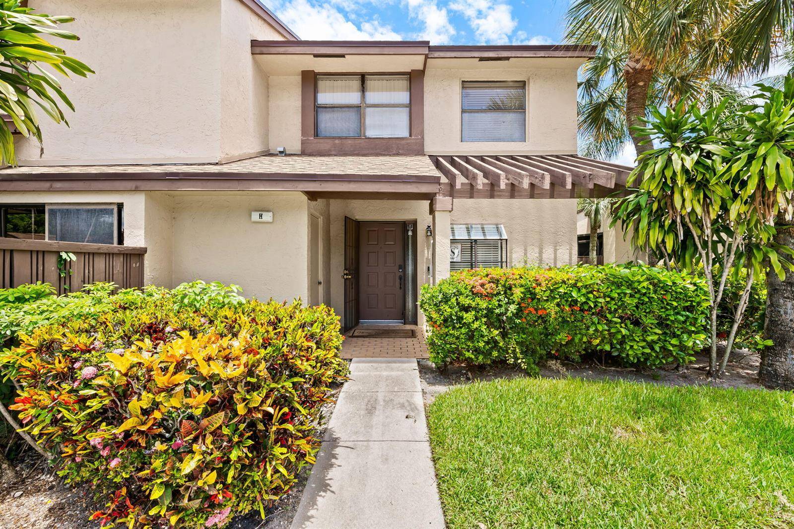 3952 COCOPLUMCoconut Creek - KARANDA VILLAGE III-D COND condo unit 3646 - picture