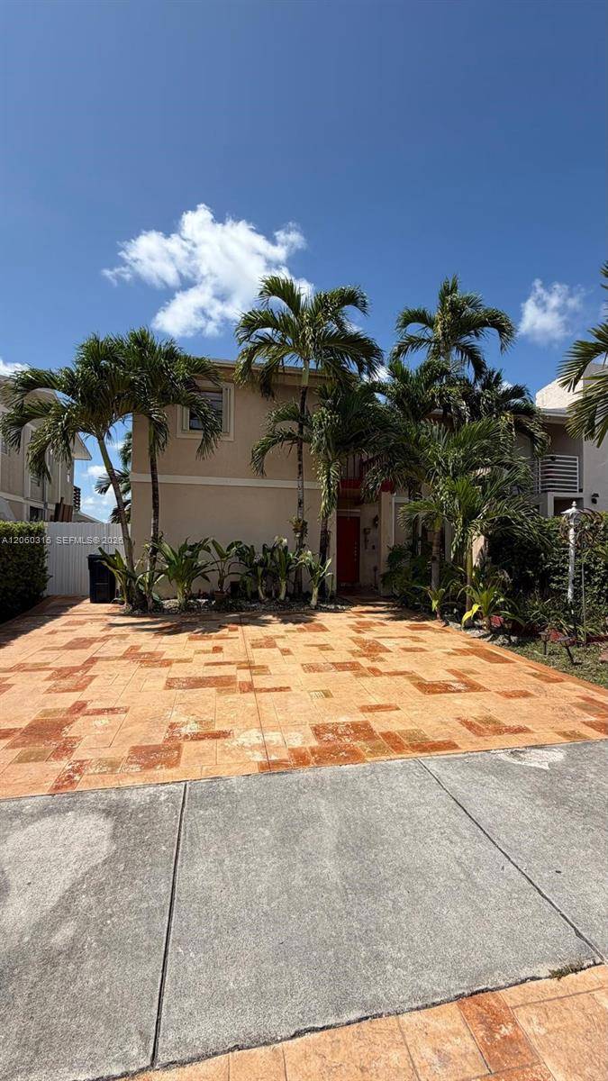 10960 SW 25th StMiami - picture