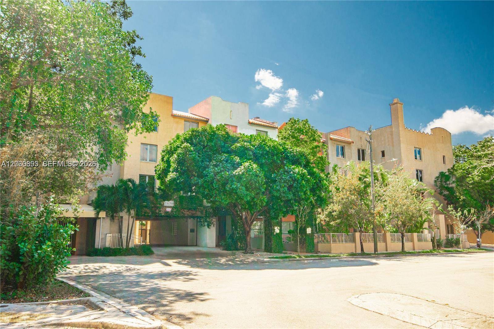 2630 SW 28th St (Overbrook)Miami - DIXIE GROVE RESIDENCES CO condo unit 51 - picture