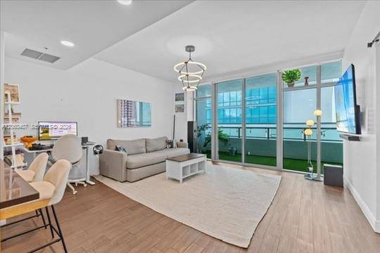 3301 NE 1st AveMiami - FOUR MIDTOWN MIAMI CONDO condo unit L0202 - picture