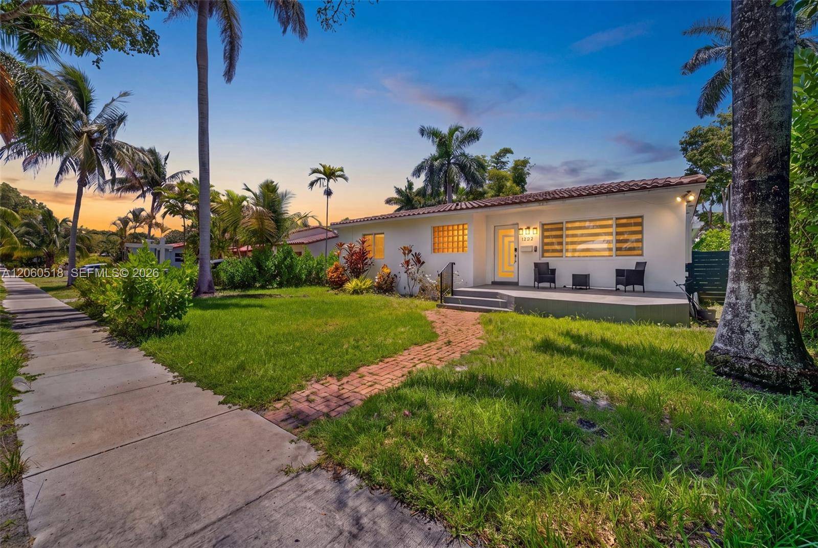 1532 Fletcher StHollywood - picture