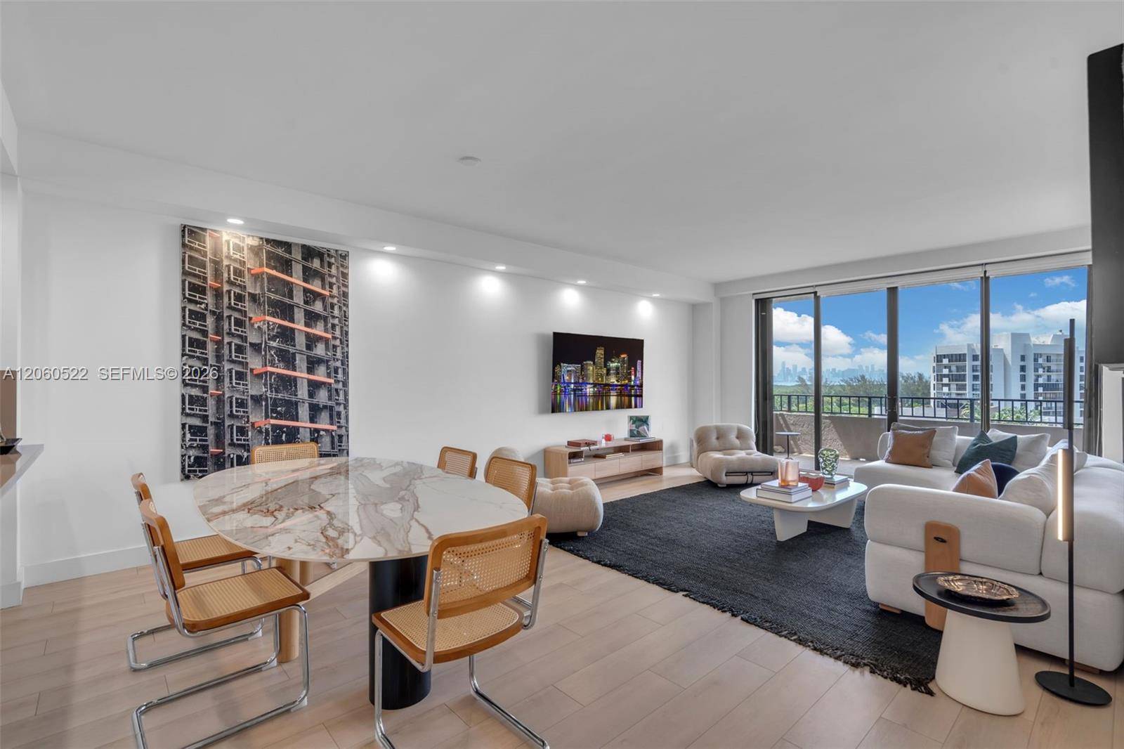 151 Crandon BlvdKey Biscayne - THE EMERALDBAY @ KEY COLO,THE EMERALDBAY @ KEY condo unit 736 - picture