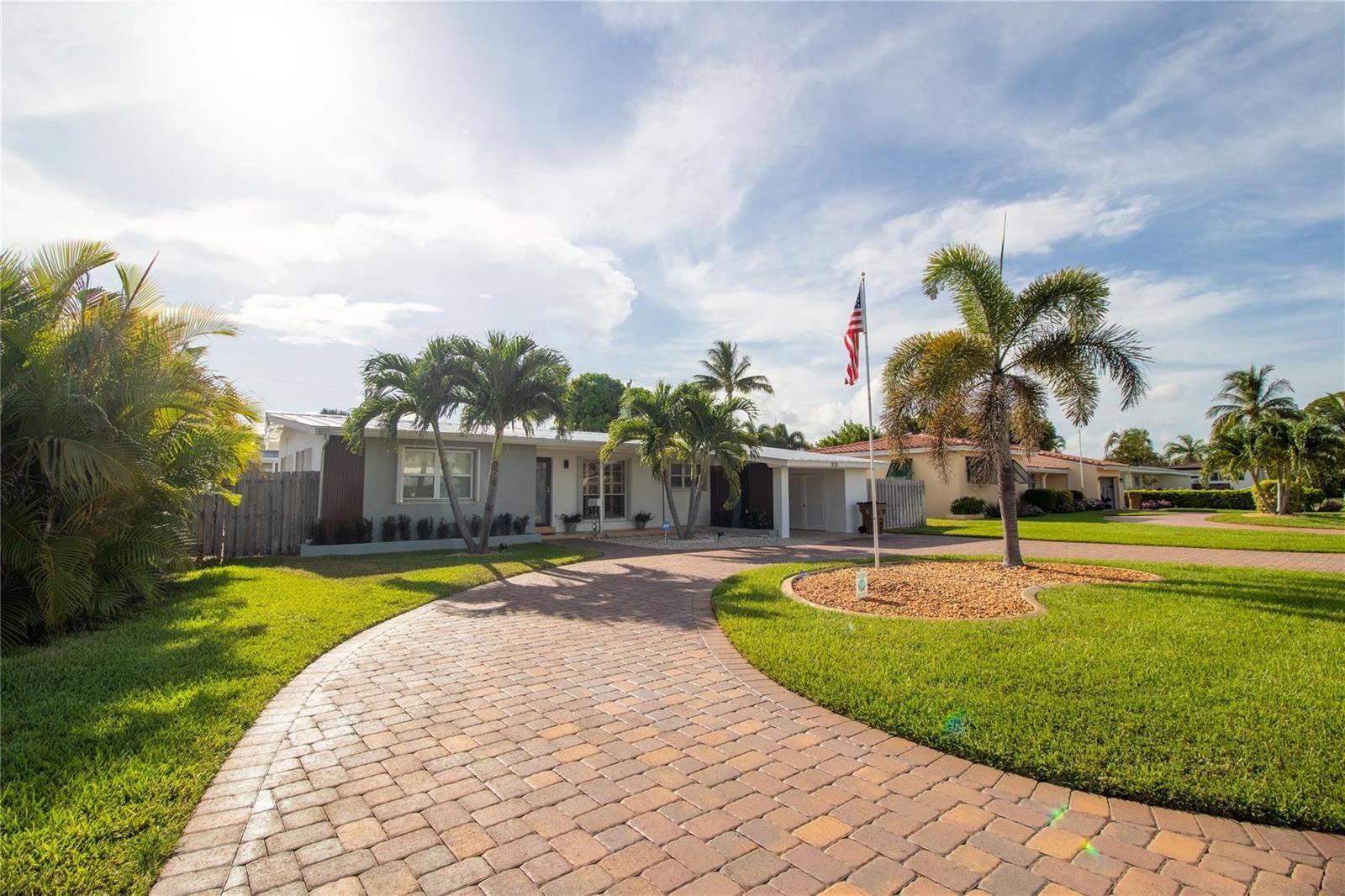 925 SE 14thDeerfield Beach - picture