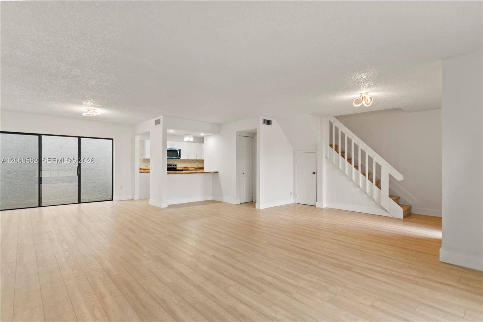6745 NW 169th StHialeah - WOODS LANDING CONDO PH I condo unit 15F - picture