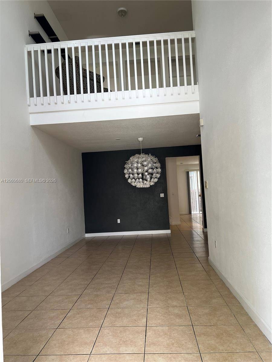 11440 NW 75th TerDoral - picture