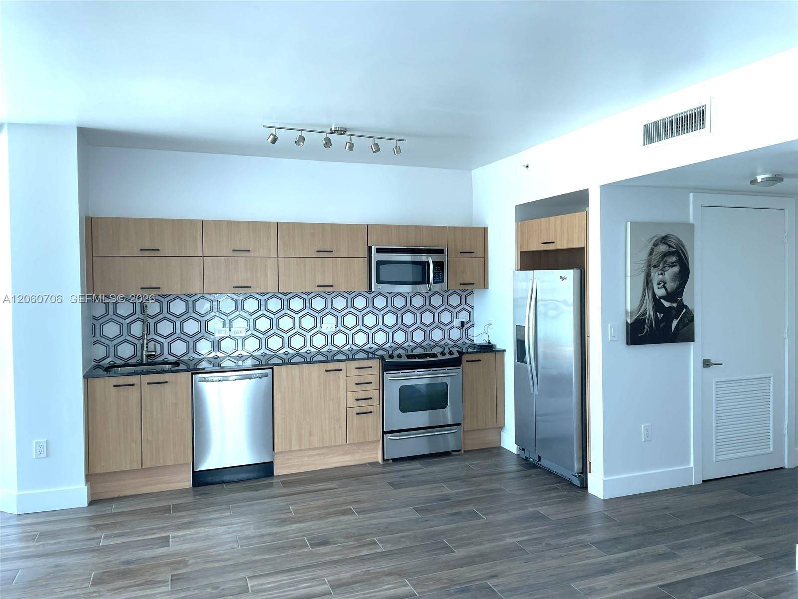 350 S Miami AveMiami - WIND CONDO condo unit 3713 - picture