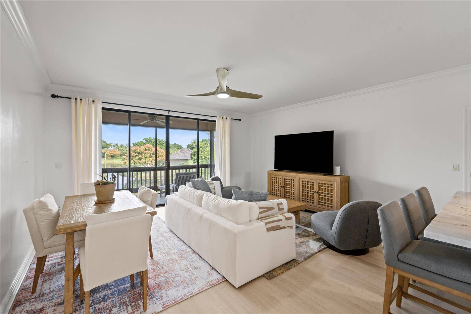 11842 PEBBLEWOODWellington - PEBBLEWOOD CONDO condo unit 202 - picture