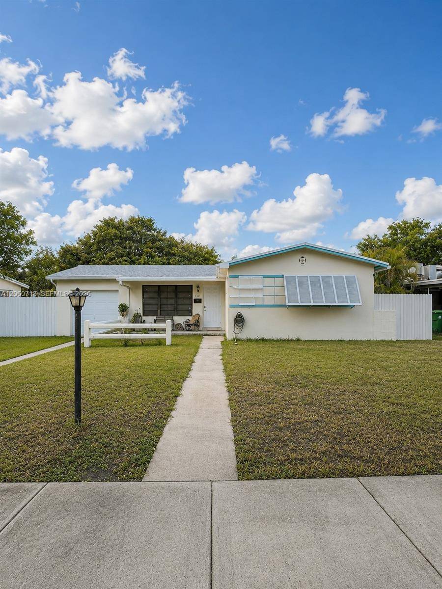 9395 Nassau DrCutler Bay - picture