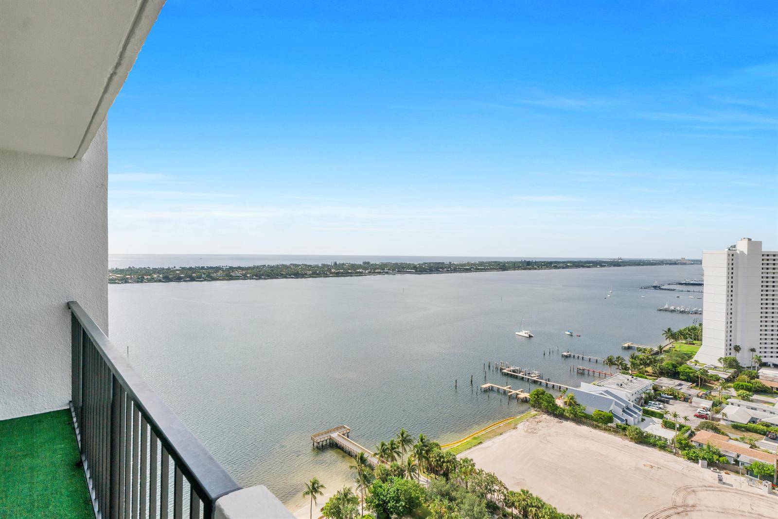 5600 N FlaglerWest Palm Beach - PALM BEACH HOUSE CONDO condo unit 2504 - picture