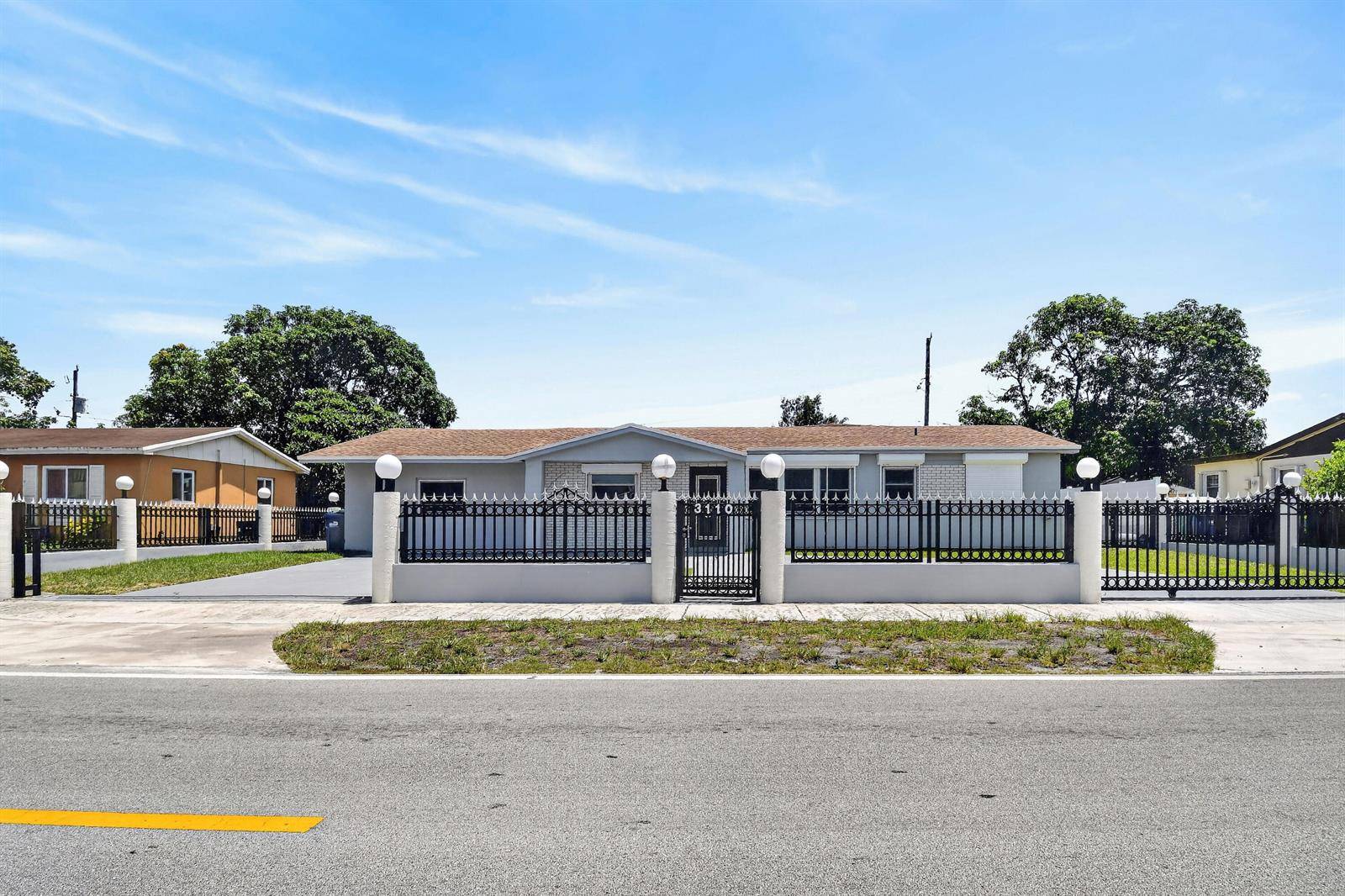 3110 NW 211THMiami Gardens - picture