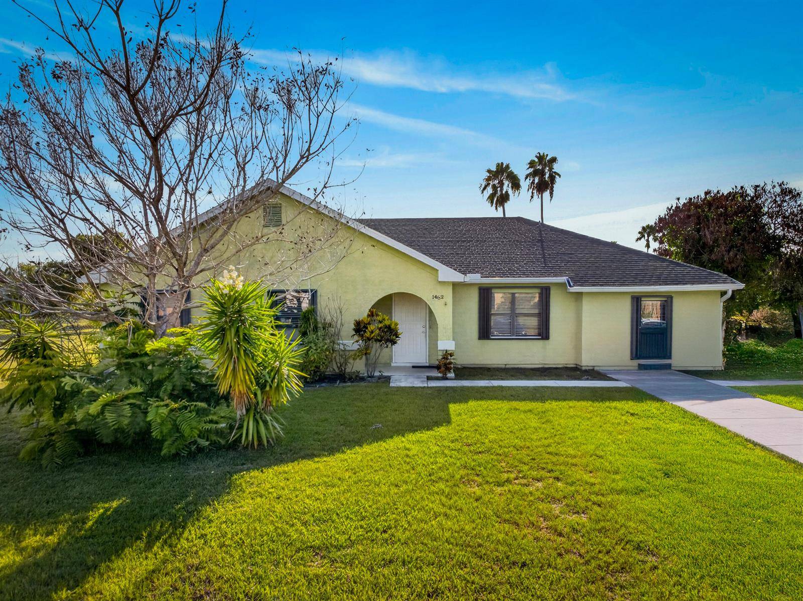 1462 SE NORTH BALCOURTPort St. Lucie - picture