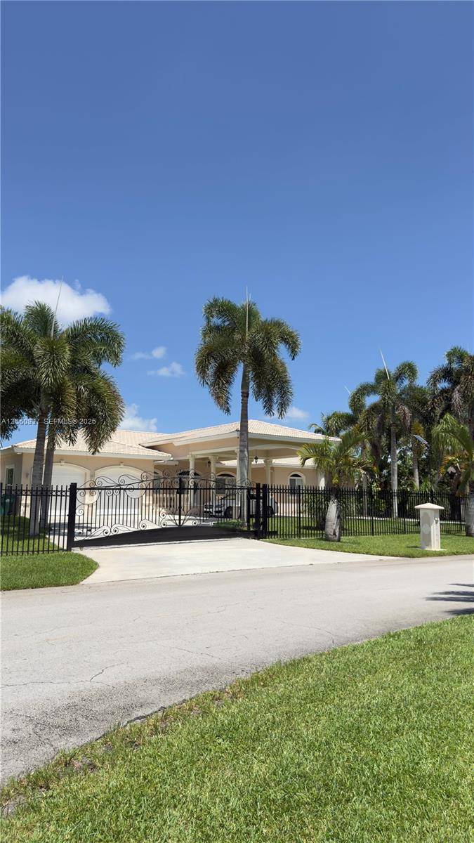 27803 SW 172nd PlHomestead - picture