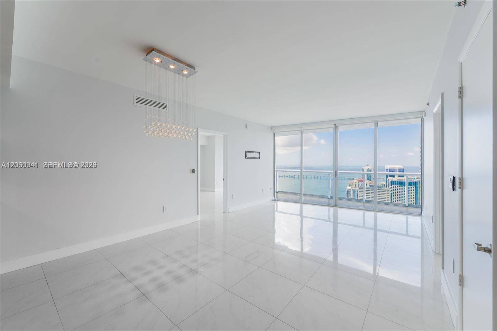495 Brickell AveMiami - ICON BRICKELL NO TWO condo unit 5205 - picture