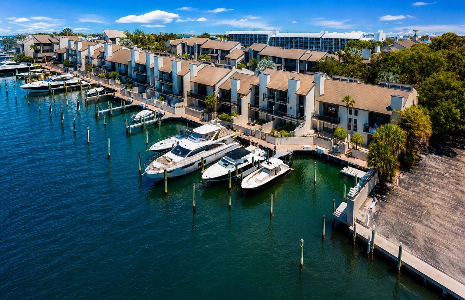 35 PORT SIDEFort Lauderdale - PORTSIDE YACHT CLUB CONDO condo unit 35B - picture