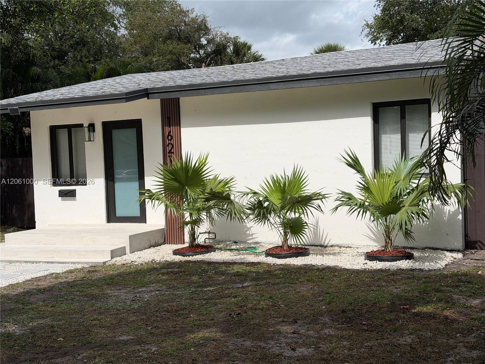 1621 SW 11th CtFort Lauderdale - picture