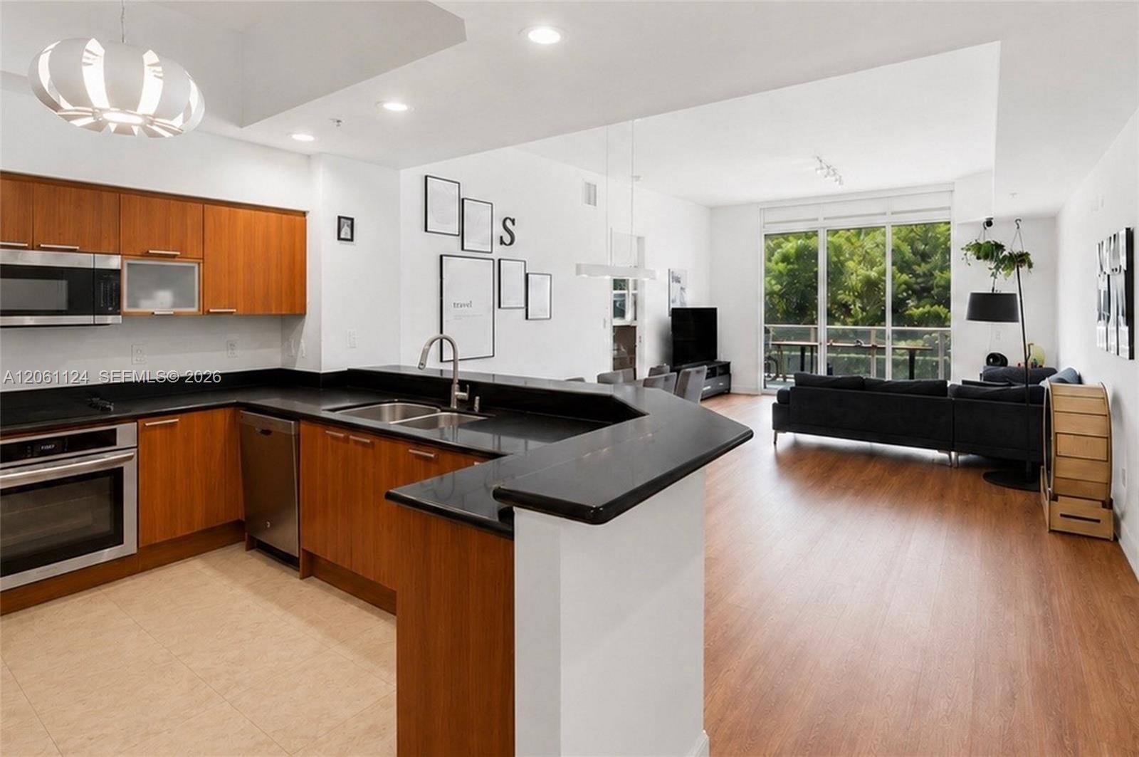15051 Royal Oaks LnNorth Miami - THE OAKS I CONDO,151 AT BISCAYNE condo unit 102 - picture