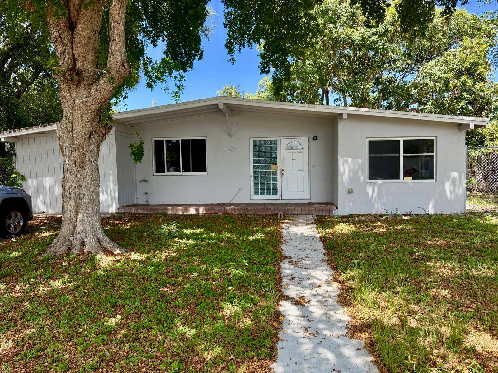 4520 NE 16THPompano Beach - picture