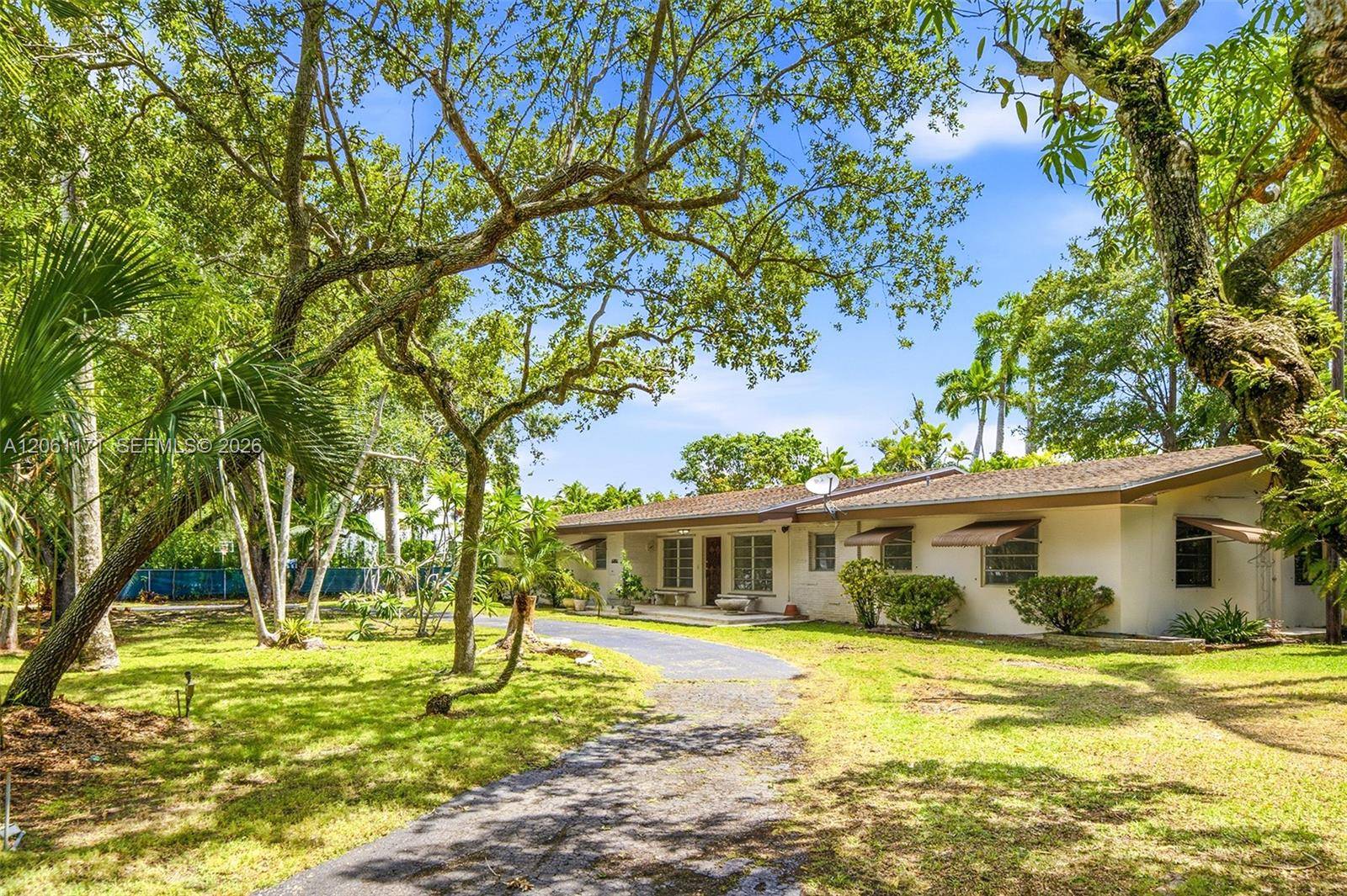 6801 SW 82nd AveMiami - picture