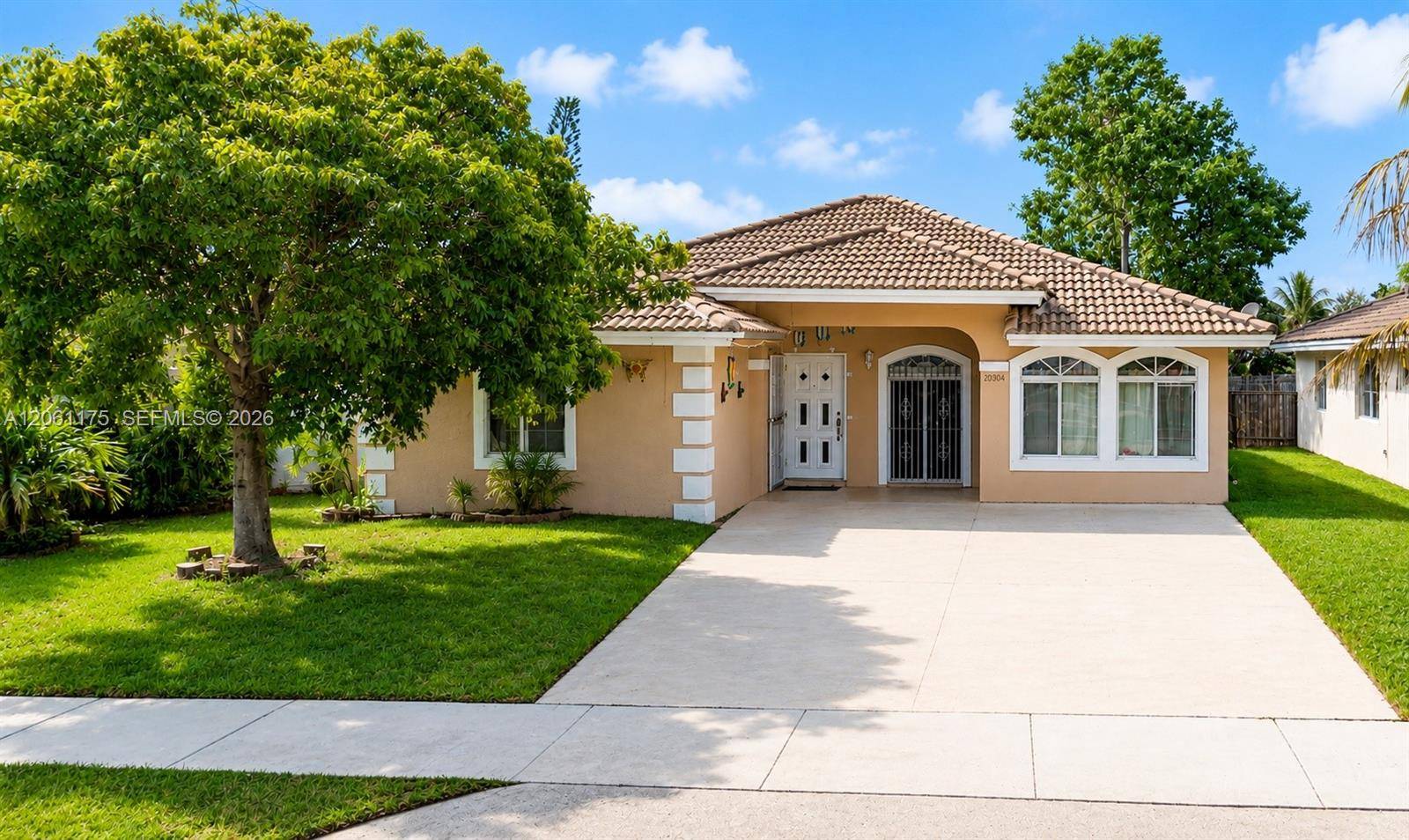 20504 NW 19th AveMiami Gardens - picture