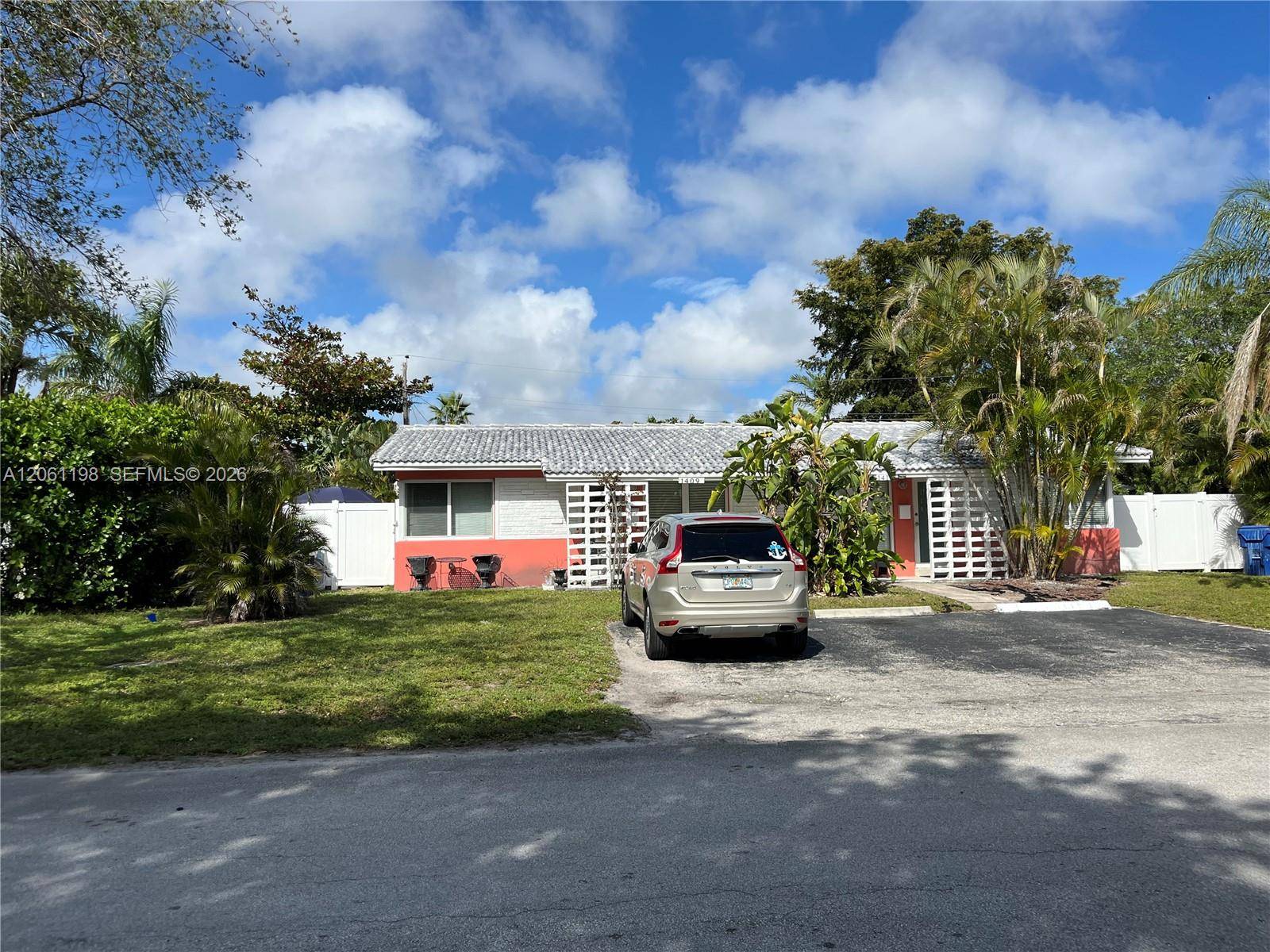 1409 NE 21st StWilton Manors - picture