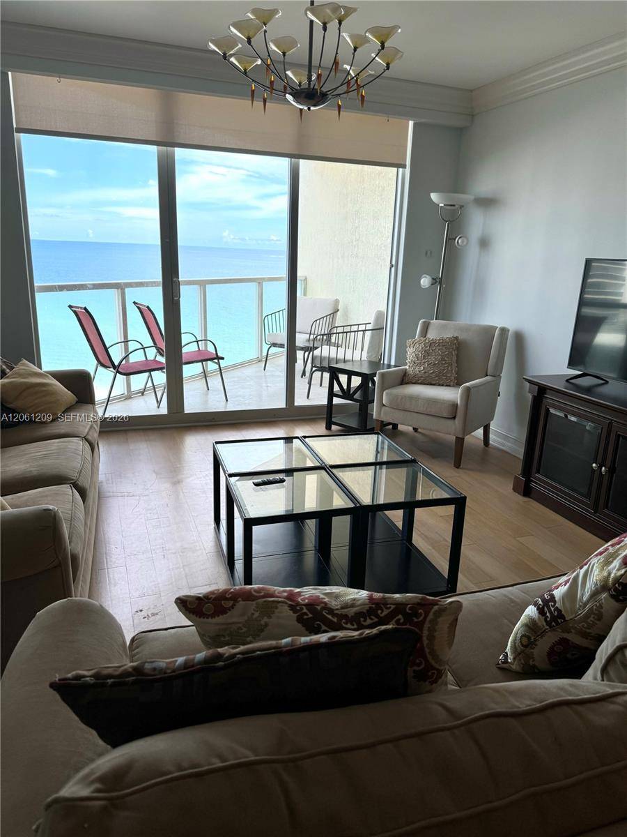 16699 Collins AveSunny Isles Beach - LA PERLA CONDO condo unit 1504 - picture
