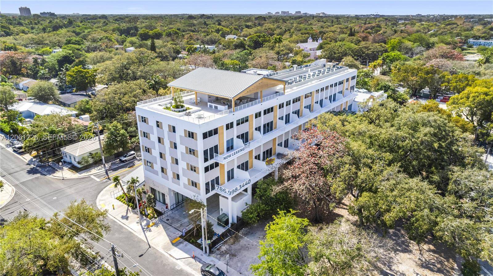 3335 Thomas AveMiami - DE HEDOUVILLES SUB,Elemi at the Grove V condo unit 203 - picture