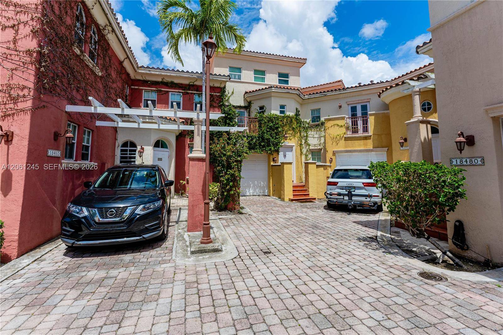 18460 NE 30th AveAventura - AVENTURA BAY TOWNHOMES CO condo unit 18460 - picture