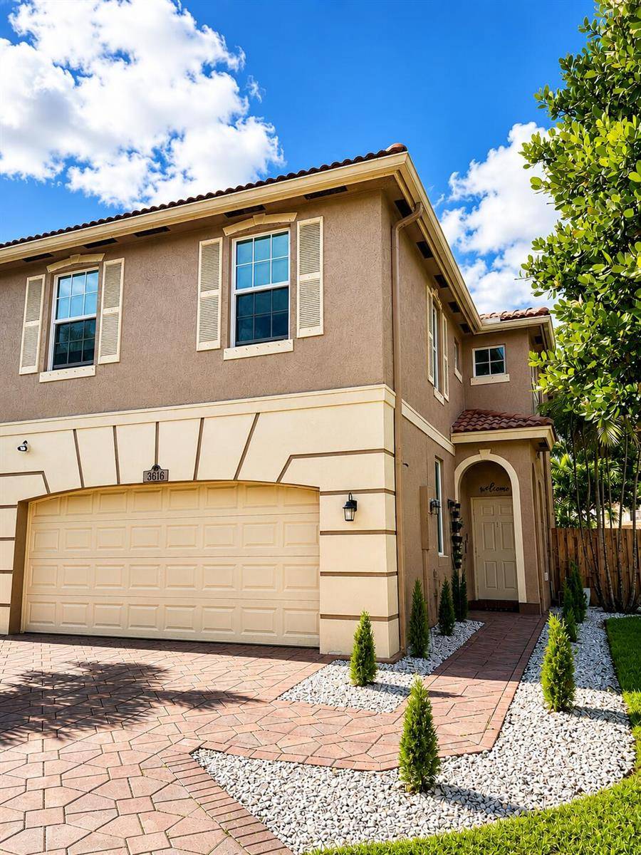 3616 AsperwoodCoconut Creek - picture