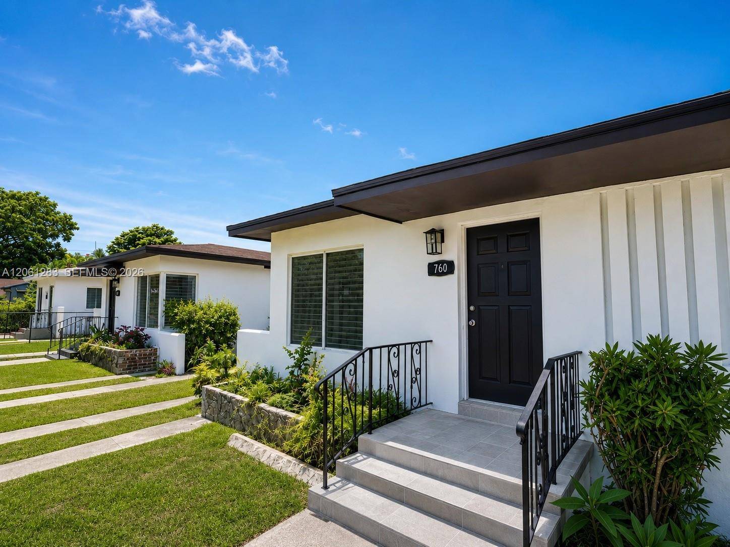 760-762 NW 52nd StMiami - picture