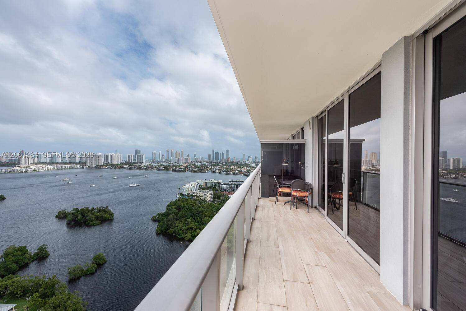 16385 Biscayne BlvdNorth Miami Beach - THE HARBOUR NORTH CONDO condo unit 2904 - picture