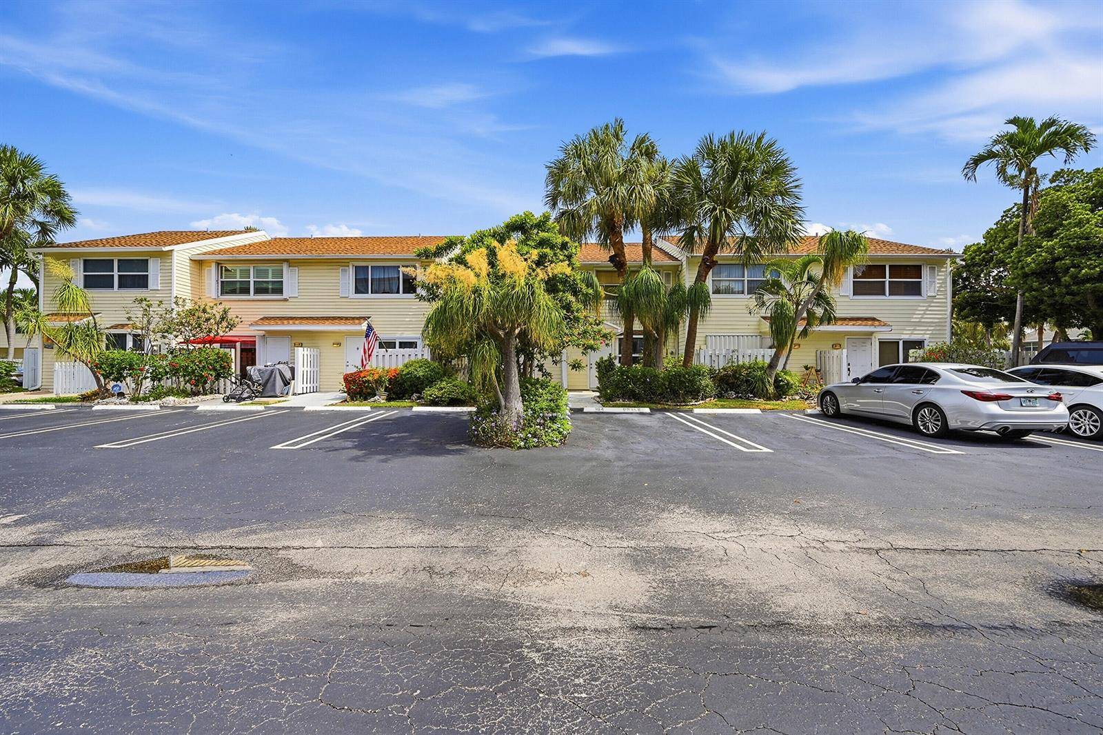 2627 NE 15thPompano Beach - picture