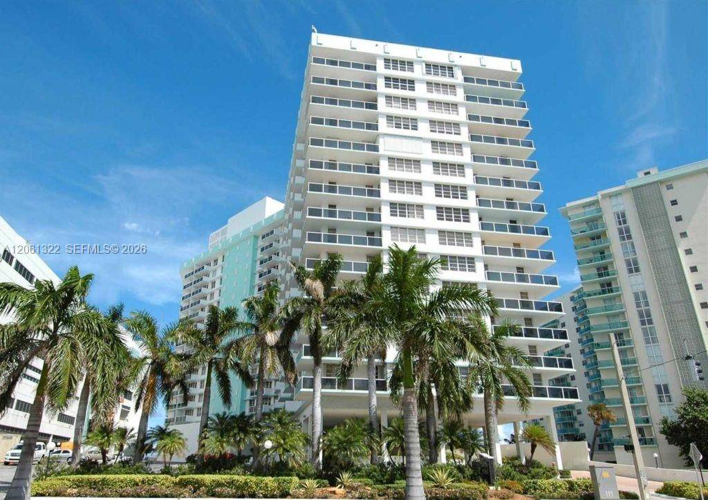 3725 S Ocean DrHollywood - SEA AIR TOWERS CONDO condo unit 1108 - picture