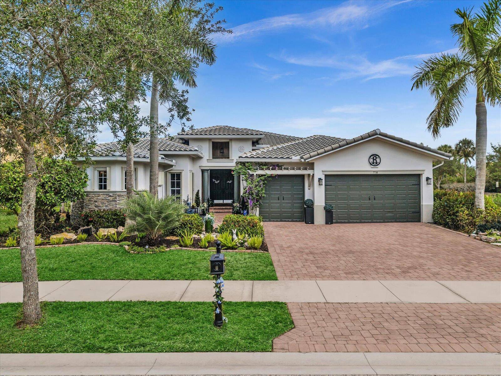 7738 NW 112THParkland - picture